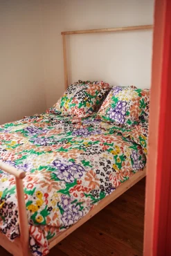 Celia B Dahlia Bedding Set New